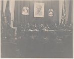 Zasedanje prve vlade v Bratinovi dvorani v Ajdovščini. 